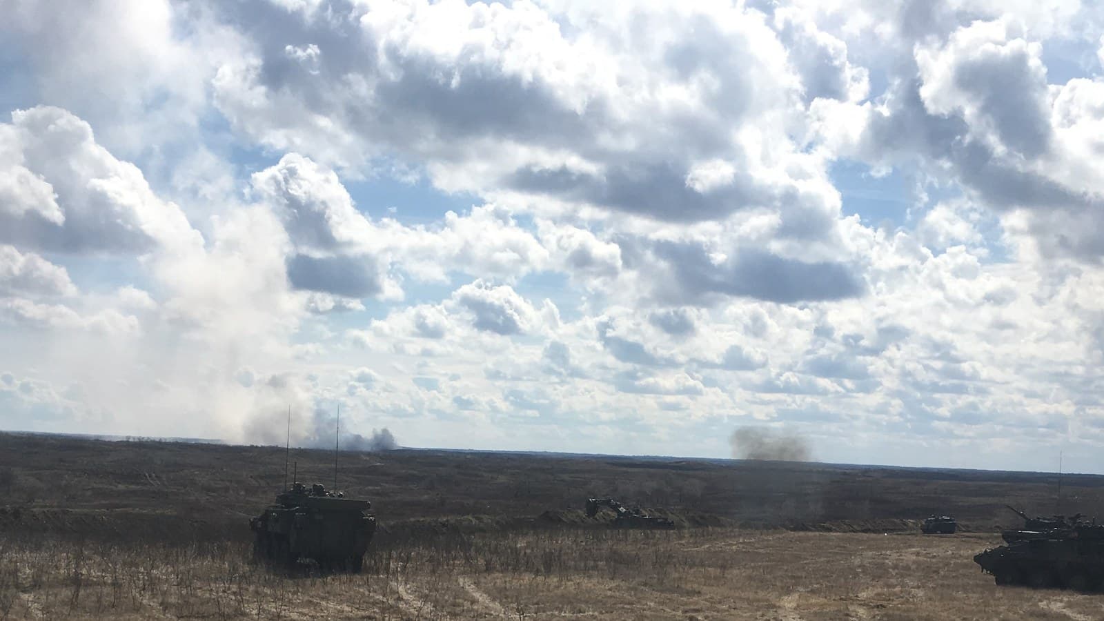 אסון בבסיס צבאי בקנדה: לפחות שבעה הרוגים ועשרות פצועים בפיצוץ ובשריפה בבסיס ויינרייט שבאלברטה