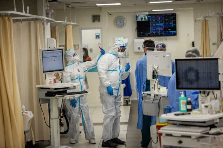 חשד למקרה אבולה בישראל: גבר שחזר מקונגו אושפז בבידוד בשיבא