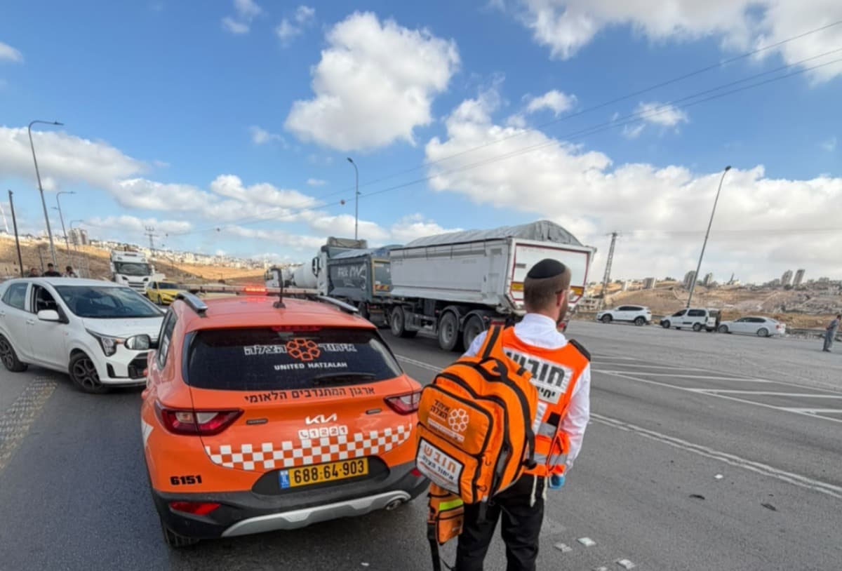 תאונה קטלנית סמוך לצומת נוקדים: רוכב אופנוע נהרג מפגיעת משאית