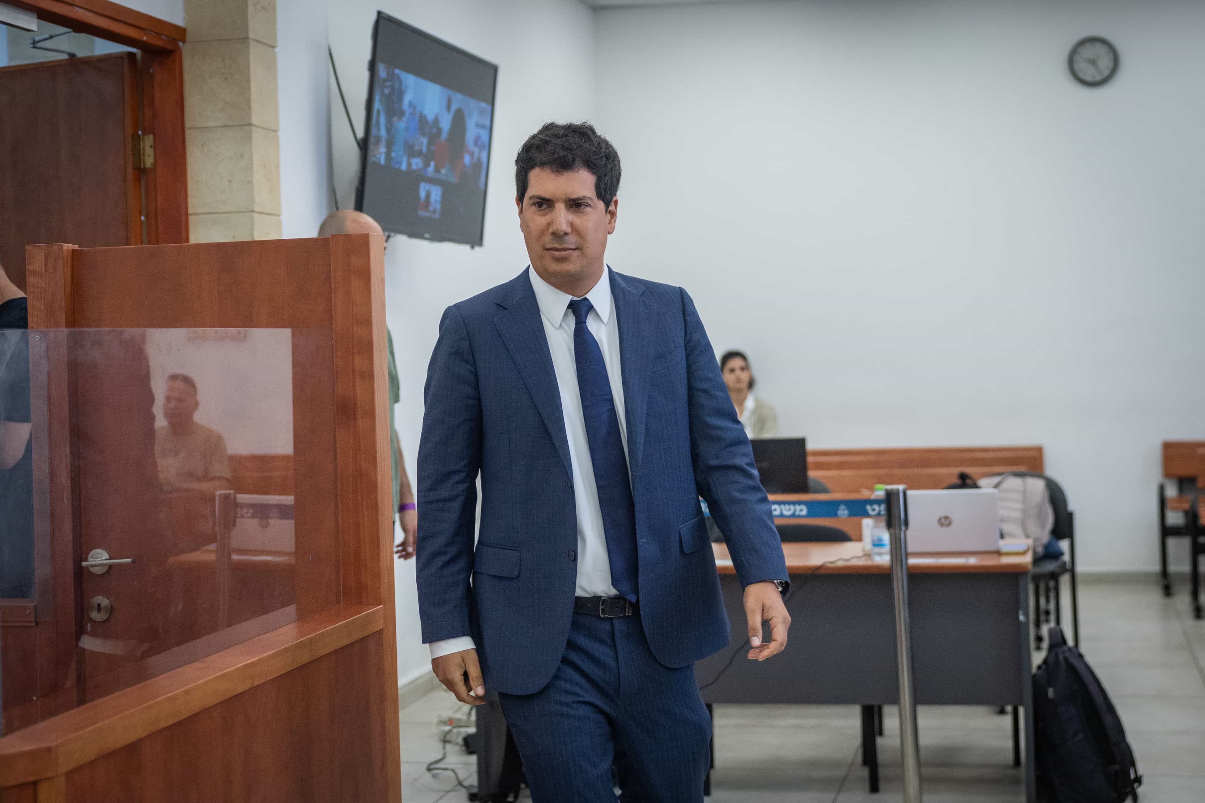 עו״ד חדד הטיח במנדלבליט: ״לא הציגו לנתניהו אפילו כתבה אחת מוואלה״ - מנדלבליט: ״לא ידעתי שזה לא נבדק״