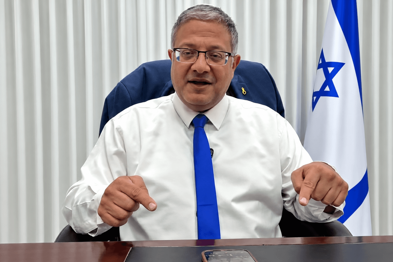 בן גביר לעיתונאי חדשות 12: "אני לא רק אטפל בביטחון הלאומי, אלא גם במשרד הביטחון" | צפו