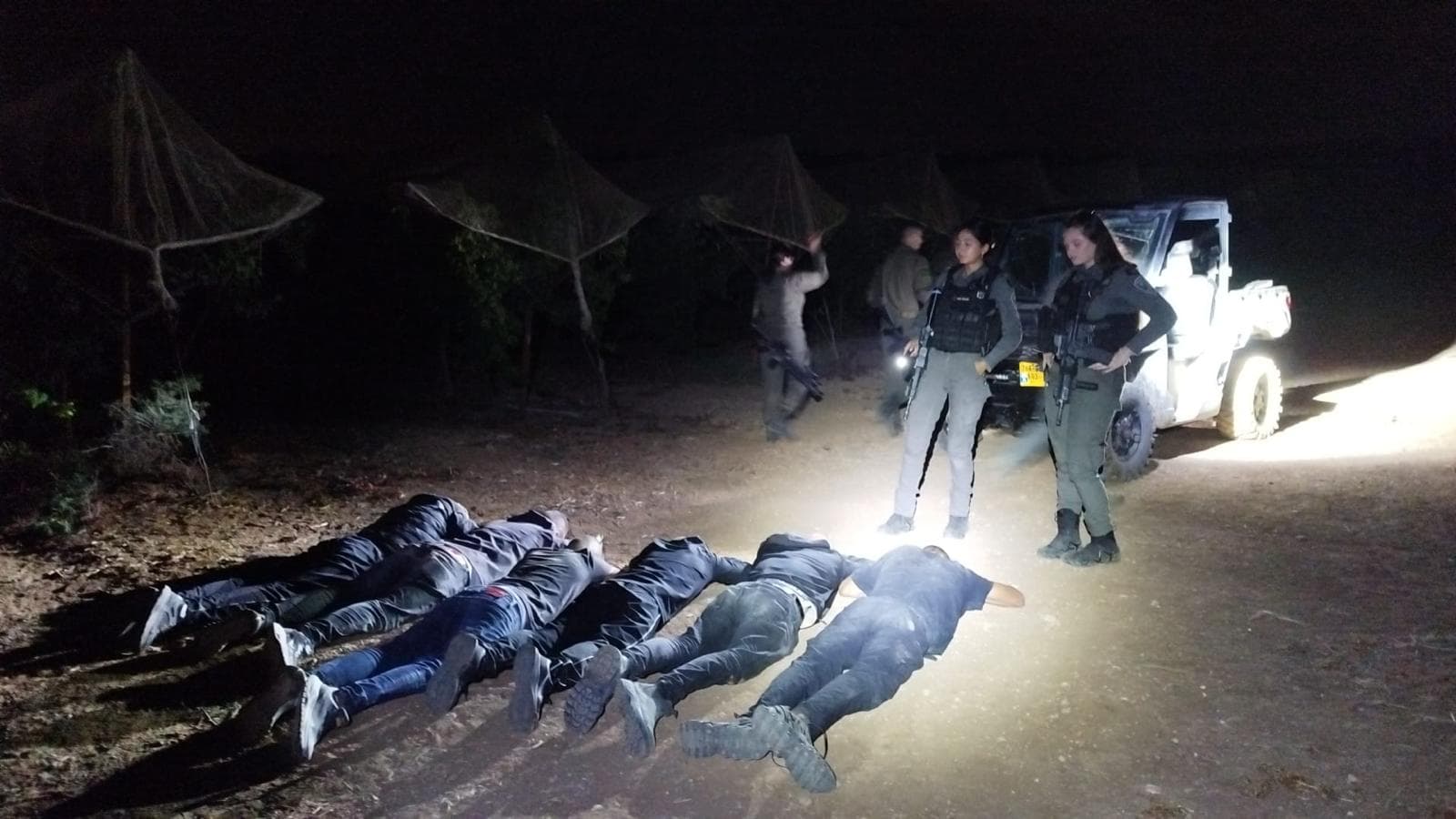 מסתתרים בכרמים: 17 שב"חים נעצרו במבצע של כוחותינו במטה יהודה