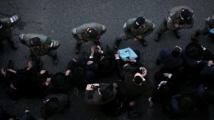 ״לא להתקרב לגוש דן״ – צפי לפקקי ענק במרכז בעקבות הופעות והפגנת הפלג הירושלמי