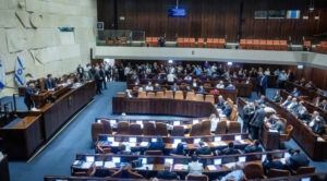 היסטוריה בכנסת: אושר החוק להוצאת מח״ש מהפרקליטות