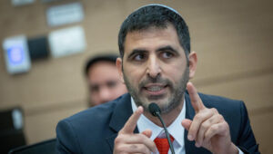 השר קרעי תוקף את בקשת ההרחקה של יונתן אוריך: "ניצול כוח לרעה של כנופיית שלטון החוק"
