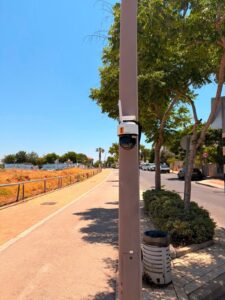 אמצעי אכיפה חדש בראשון לציון: מצלמות יאתרו משליכי פסולת ובעלי כלבים שלא אוספים צואה