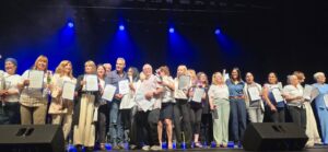 הצלצול הוא בשבילכם: תלמידי כיתות הוותיקים של טירת כרמל חגגו את סיום שנת הלימודים
