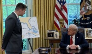 יועצו של טראמפ: קרן לשיקום איראן – רק לאחר פירוק הגרעין והפסקת תמיכה בארגוני טרור