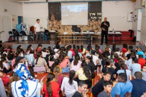 שומרי נחל רבה: תלמידי ראש העין מובילים שמירה על הטבע המקומי