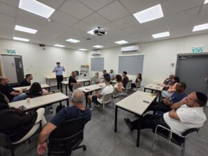 חיזוק מערך הטיפול בבני הנוער: עיריית פתח תקווה הרחיבה את פעילות האיתור והליווי