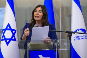 שרת התחבורה רגב: "עד 20 מתדלקים אמריקאיים בנתב״ג, היתר יופנו לבסיסי חיל האוויר"