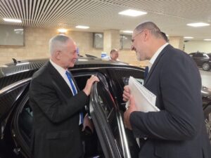 ח"כ בוארון נגד האופוזיציה בעקבות הצעקות לעבר נתניהו: "הם מפחדים, מבינים שהם לא ינצחו בקלפי"