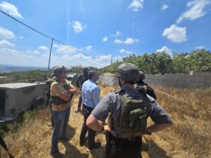ראש השב"כ בזירת הפיגוע: "נגיע לכל המעורבים, פונה לציבור שלא לקחת את החוק לידיים"